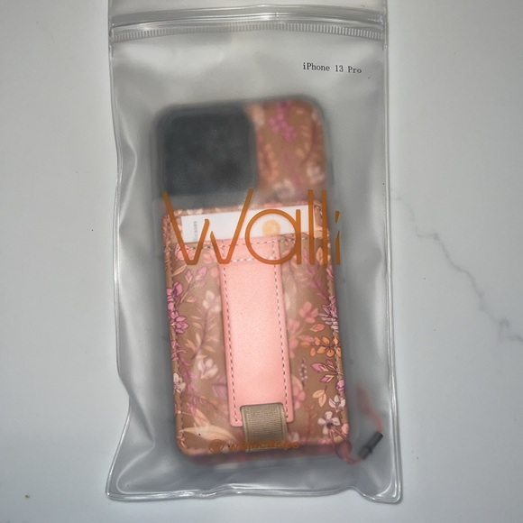 WALLI iPhone 13 Pro magnetic/ loop case - Picture 4 of 4
